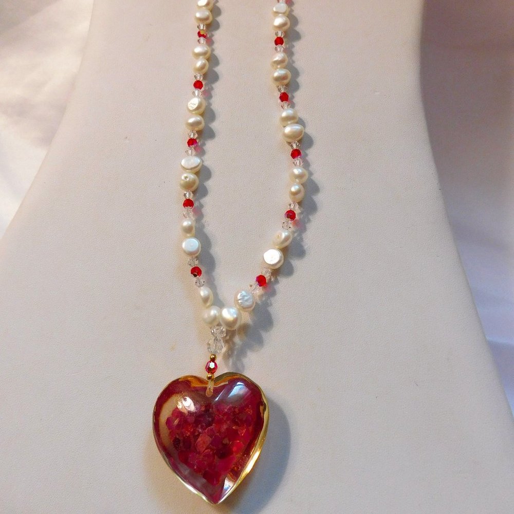 Beaded Necklace with Filled Heart Pendant - Picture 1 of 5